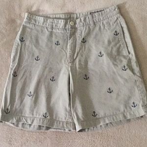 Vineyard Vines Embroidered Shorts - 32